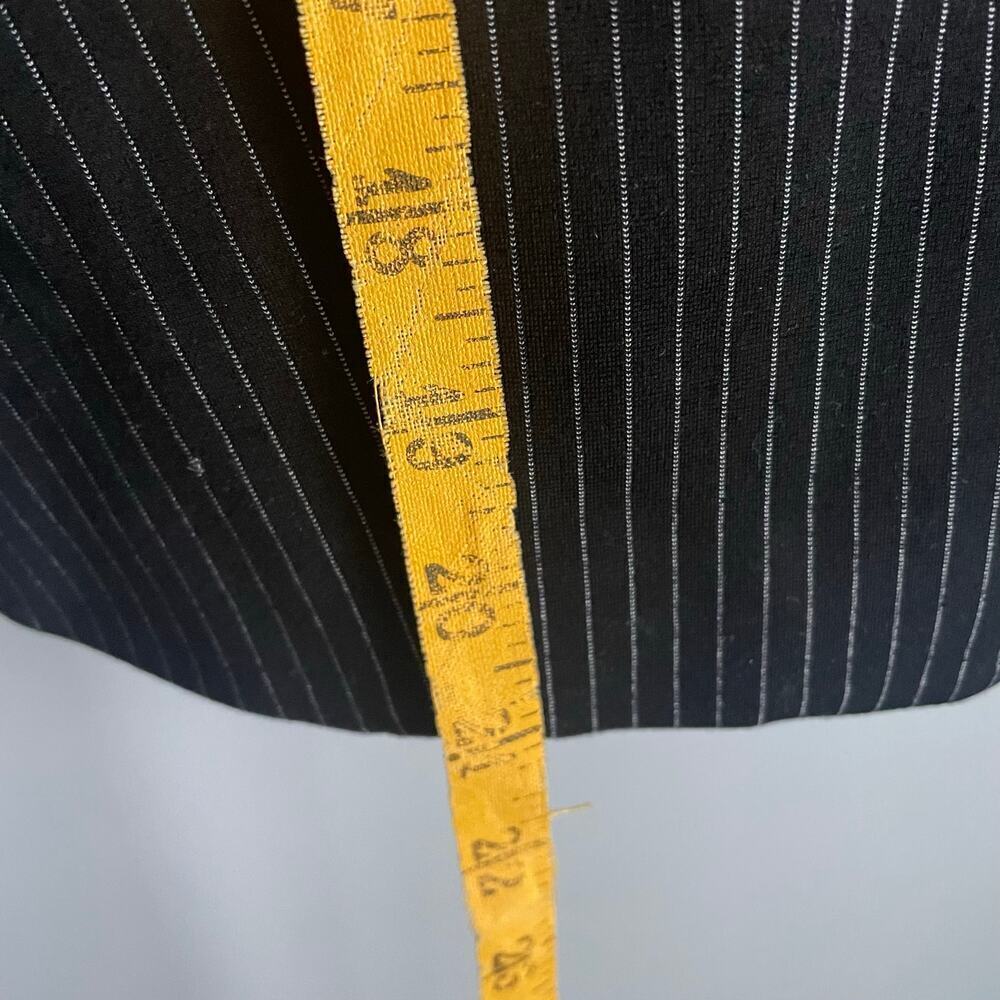 Elie Tahari Pinstripe Vest Y2K Black Minimalist Neutral Academia size Small - Picture 7 of 7